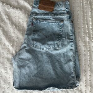 LEVI 550 women’s shorts, tagged size 12